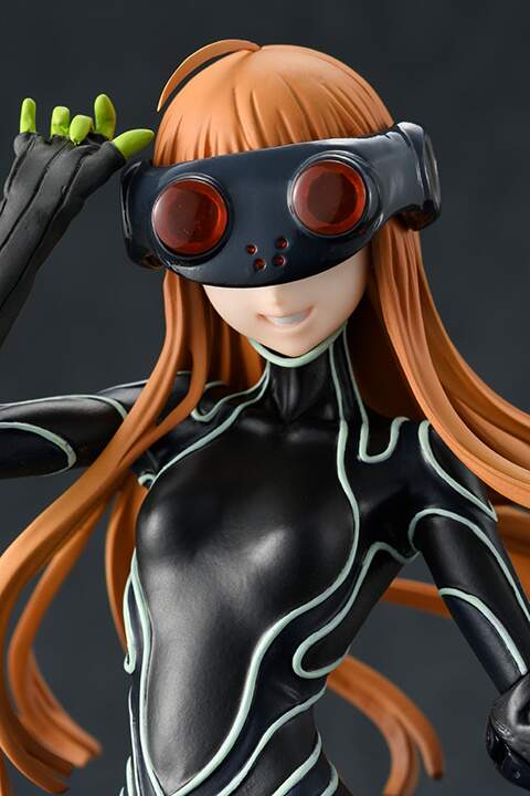 persona 5 futaba statue