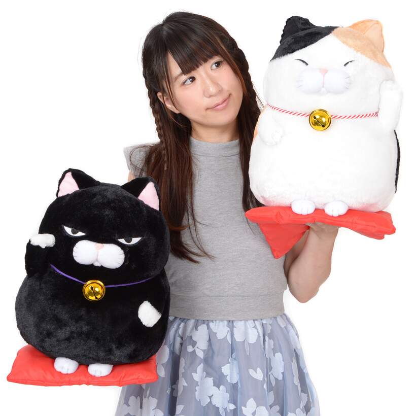 lucky cat plush