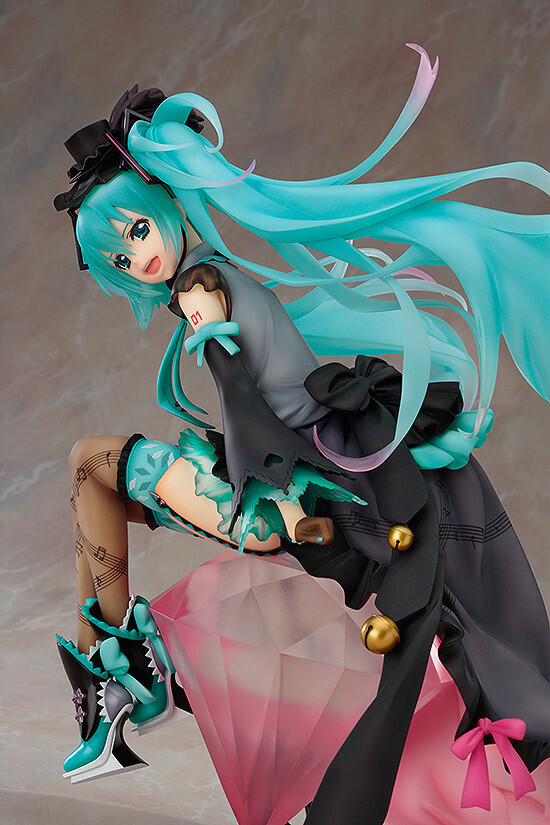 orange blossom miku figure