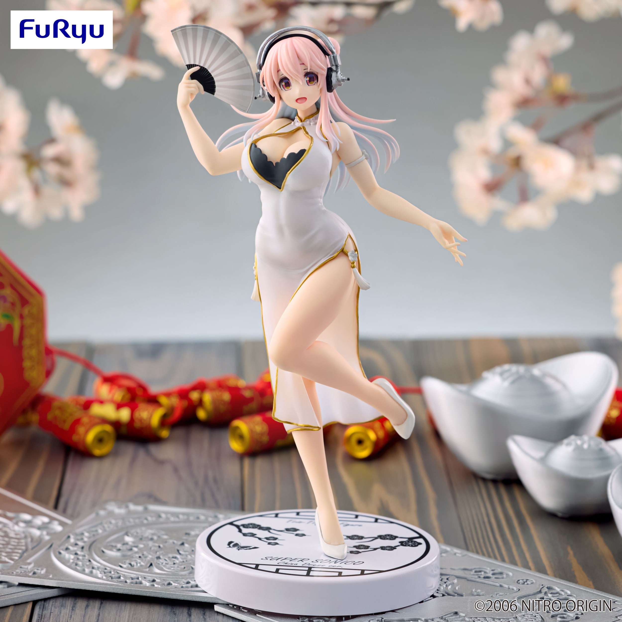 Trio-Try-iT Figure Super Sonico: White China Dress Ver.: Furyu