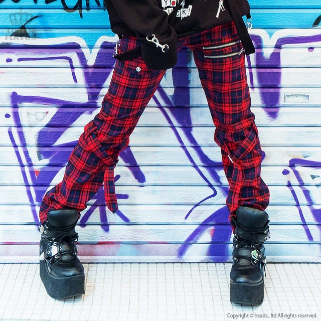 LISTEN FLAVOR Checkered Convertible Bondage Pants: Listen Flavor