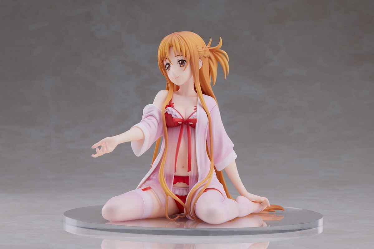 Life-size Sword Art Online anime girl figure wears real, custom