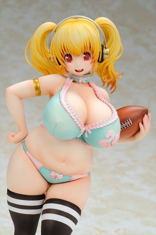 super pochaco figurine