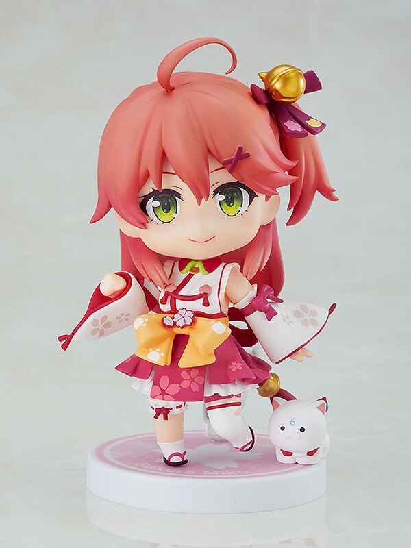 nendoroid sakura miko