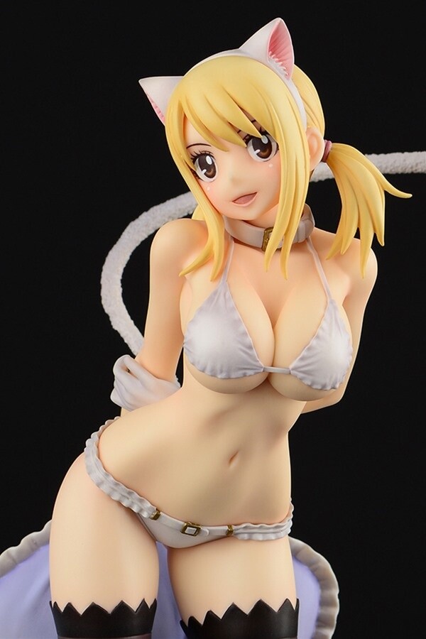 lucy heartfilia nendoroid