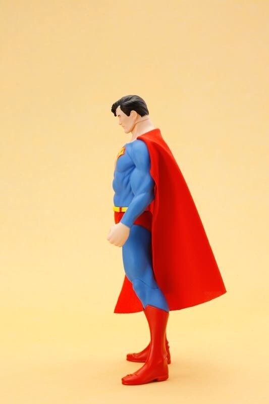 kotobukiya superman statue