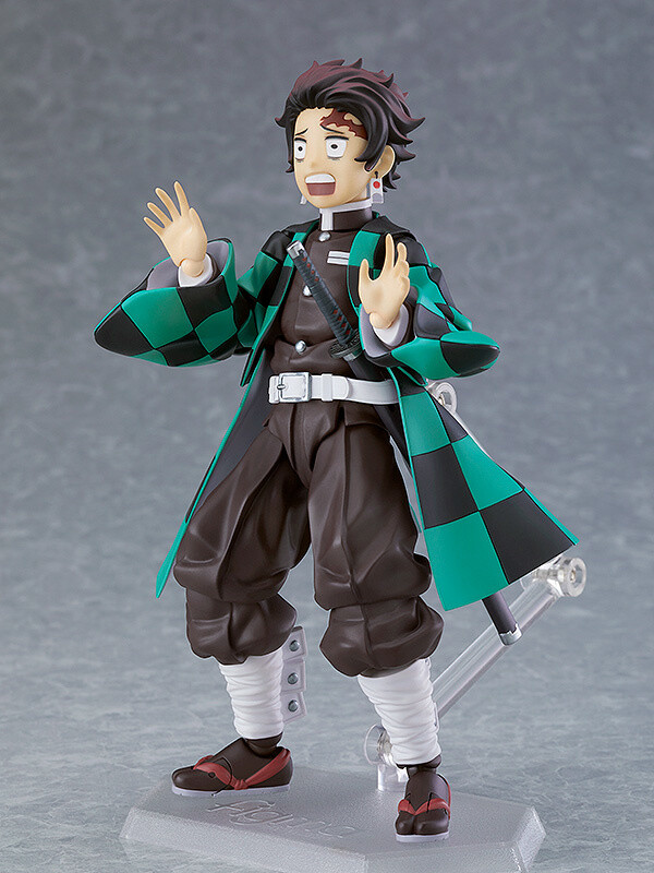 tanjiro figure crunchyroll