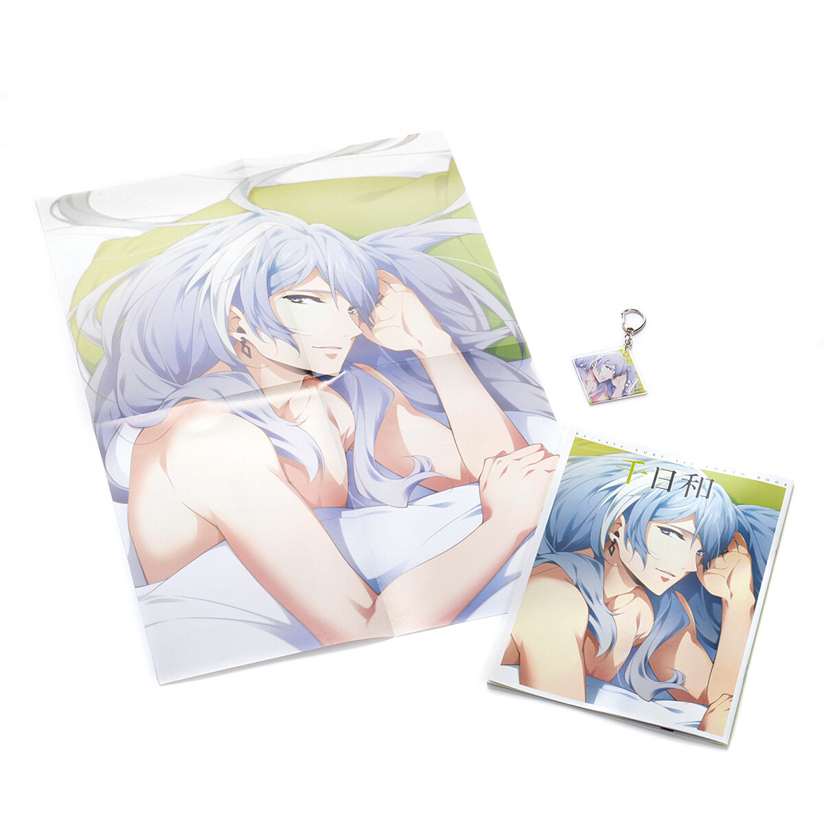 YUKI♡ART BOOK 81unV+HJHrL._UF350,350_QL50_.jpg