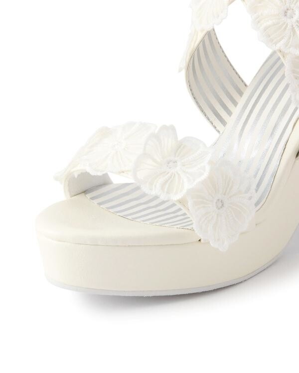 LIZ LISA Flower Sandals: LIZ LISA - Tokyo Otaku Mode (TOM)