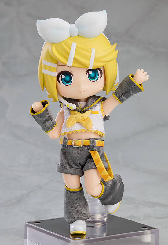 nendoroid doll peach