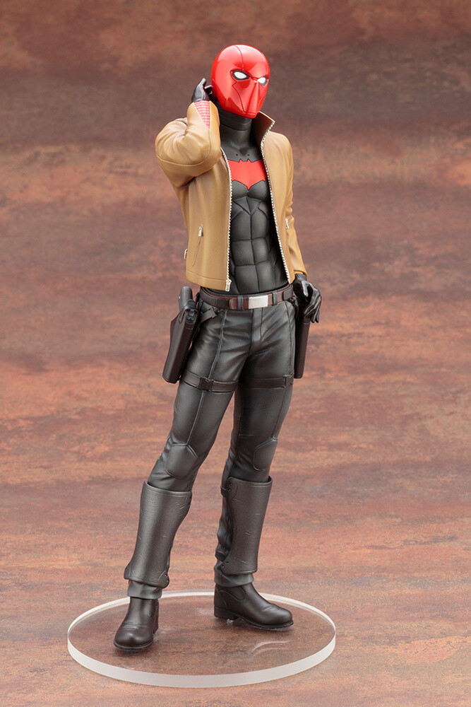 red hood ikemen statue