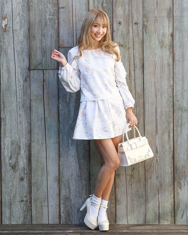 LIZ LISA Tweed Floral Short Jumpsuit: LIZ LISA - Tokyo Otaku Mode