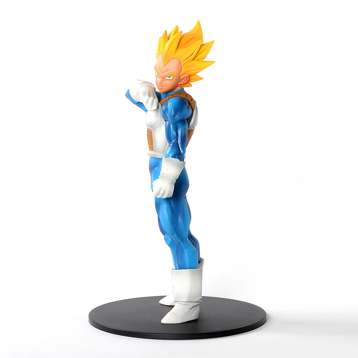 FIGURE DRAGON BALL Z - VEGETA SUPER SAYAJIN - RESOLUTION OF