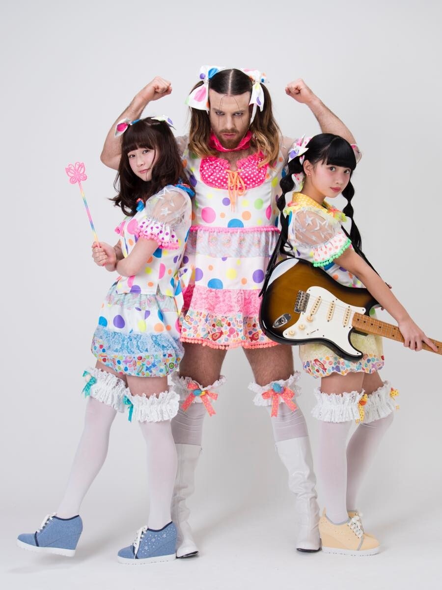 Ladies baby. Группа LADYBABY. Японская рок группа LADYBABY. Группа LADYBABY 2022. LADYBABY Nippon Manju.