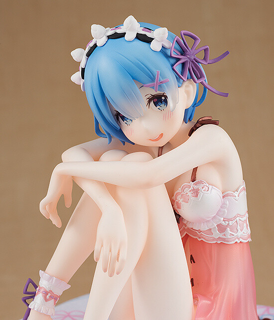 rem lingerie