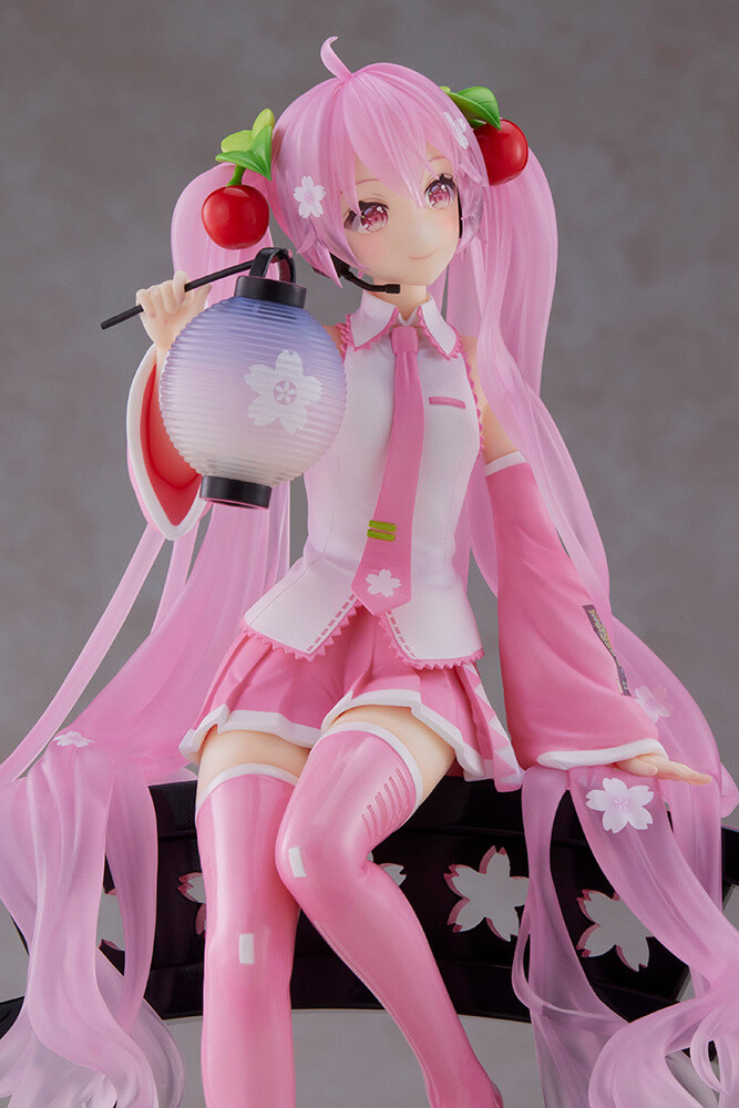 Artist Masterpiece Figure Hatsune Miku Sakura Miku Sakura Lantern Ver Taito Tokyo Otaku