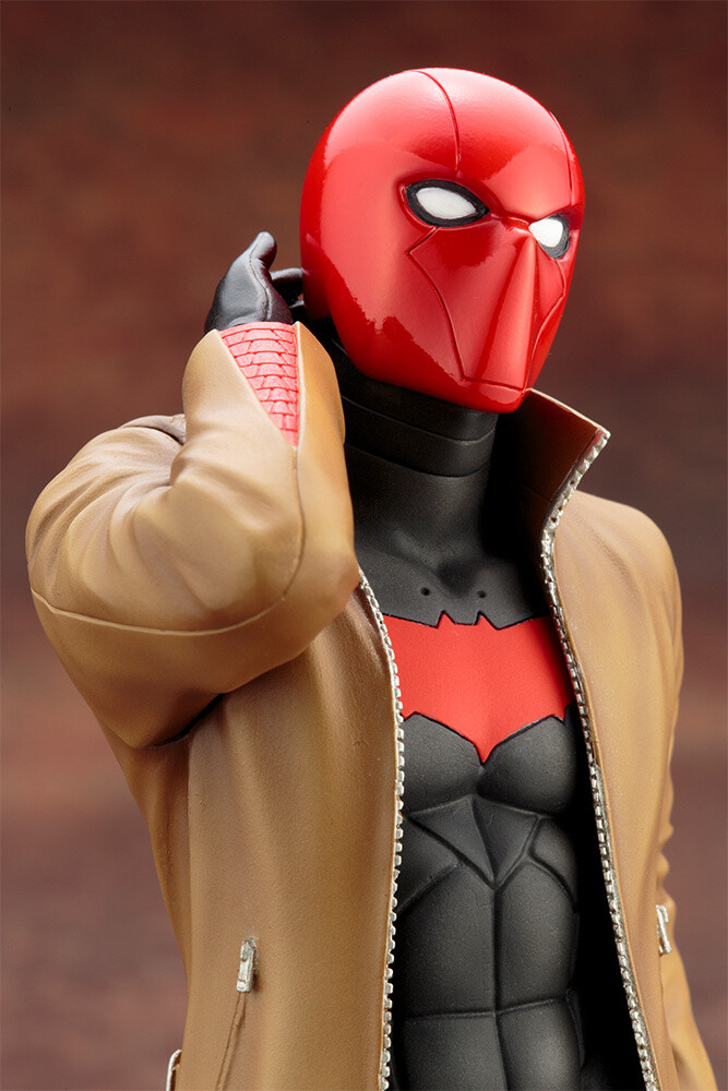 red hood ikemen statue