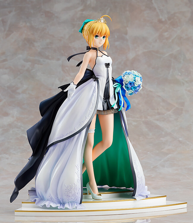 saber dress ver