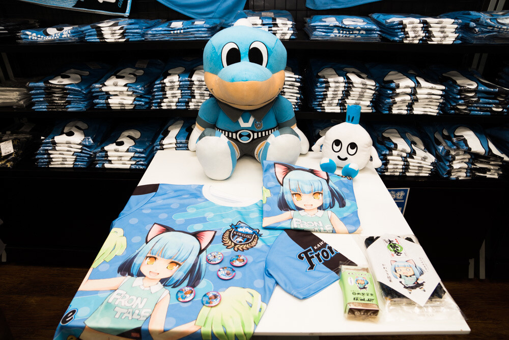 “We are interested in merchandise and events - we don’t want to only go about it half-heartedly. Please note that while they are preparing for a home game, we are putting the same amount of effort into Comiket,” Uchida appeals. 4