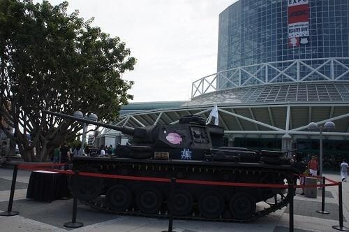 “Girls und Panzer” tank in front of the convention center at AX 4