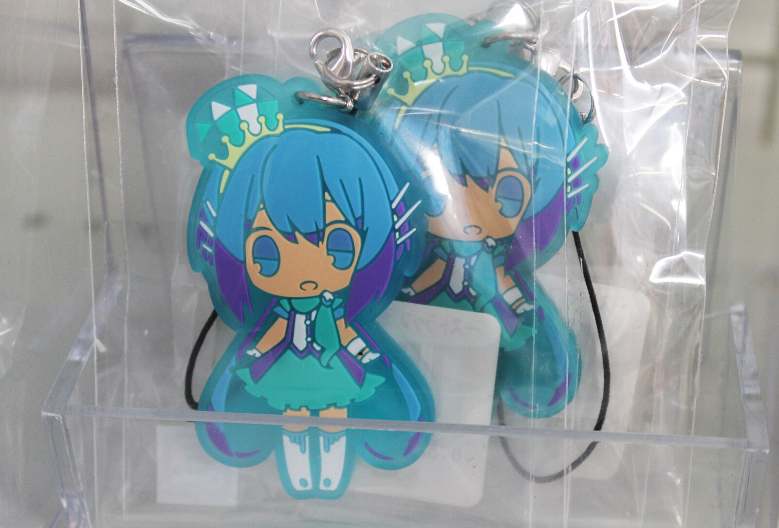 TOUHOU NAMINOAMAMIYA SURPARASHOP AKIHABARA: The Go-to Shop for Touhou Project Fans 16