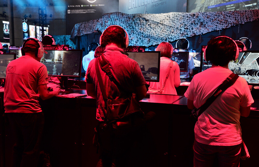 Tokyo Game Show 2013 Begins! One After Another, Gamers Become Glued to the Screens! 18