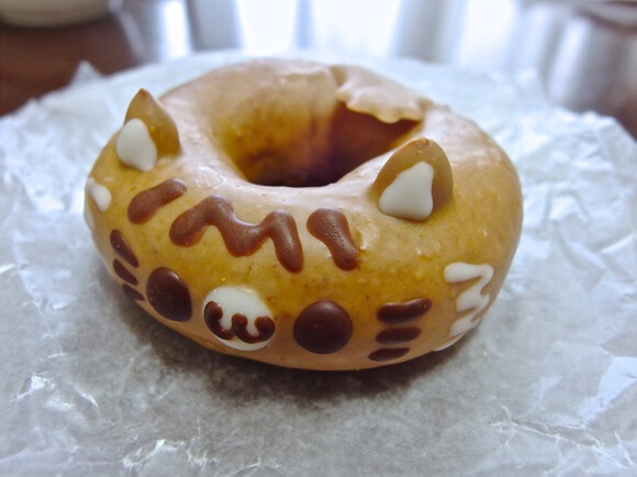 Celebrate Cat Day in Japan with these delicious cat doughnuts from Ikumi Mama Animal Doughnuts 13