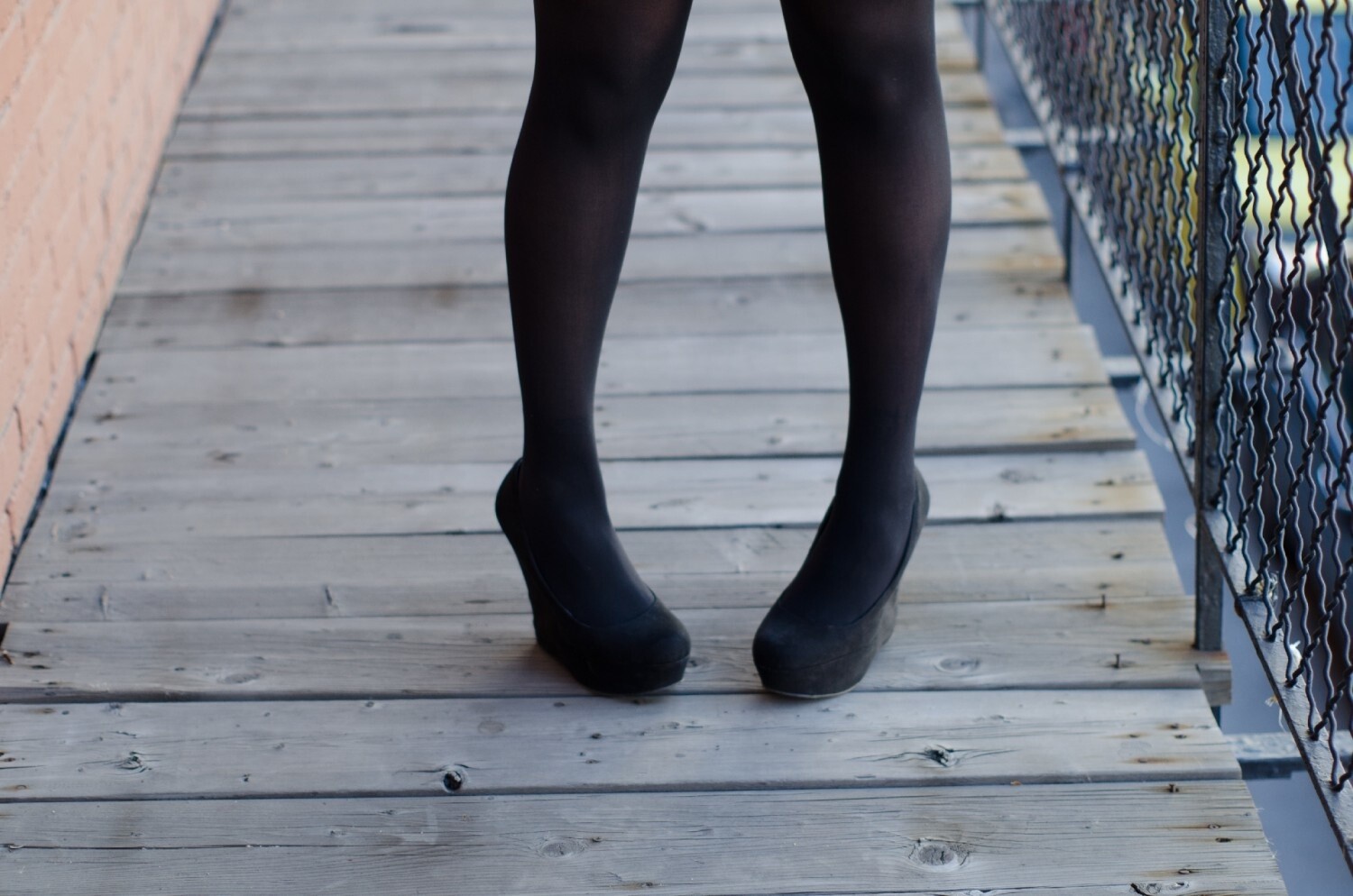 10 Kawaii Gestures That Will Put All Eyes On You! 2