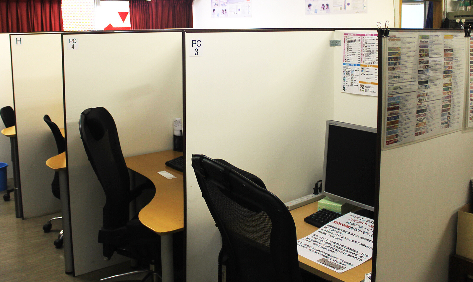 Creator’s Cafe Akihabara Seisakujo: The Perfect Environment for Doujinshi Creators 12