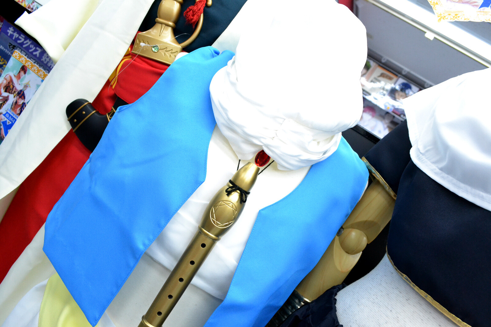 TOM Infiltrates the Best Anime Shop in the World! [1/3] 5