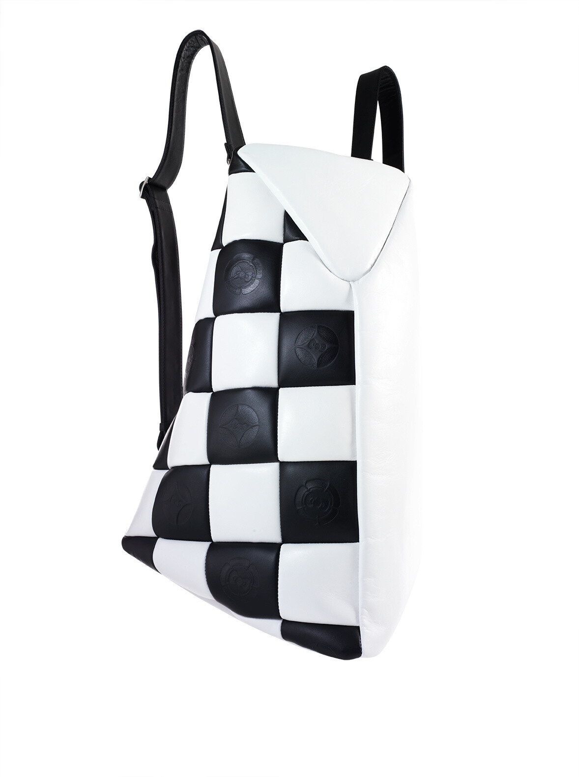 It’s a Whole New Hello Kitty World! Junko Makino Collaboration Gives Hello Kitty a Modern Japonism Makeover! 4