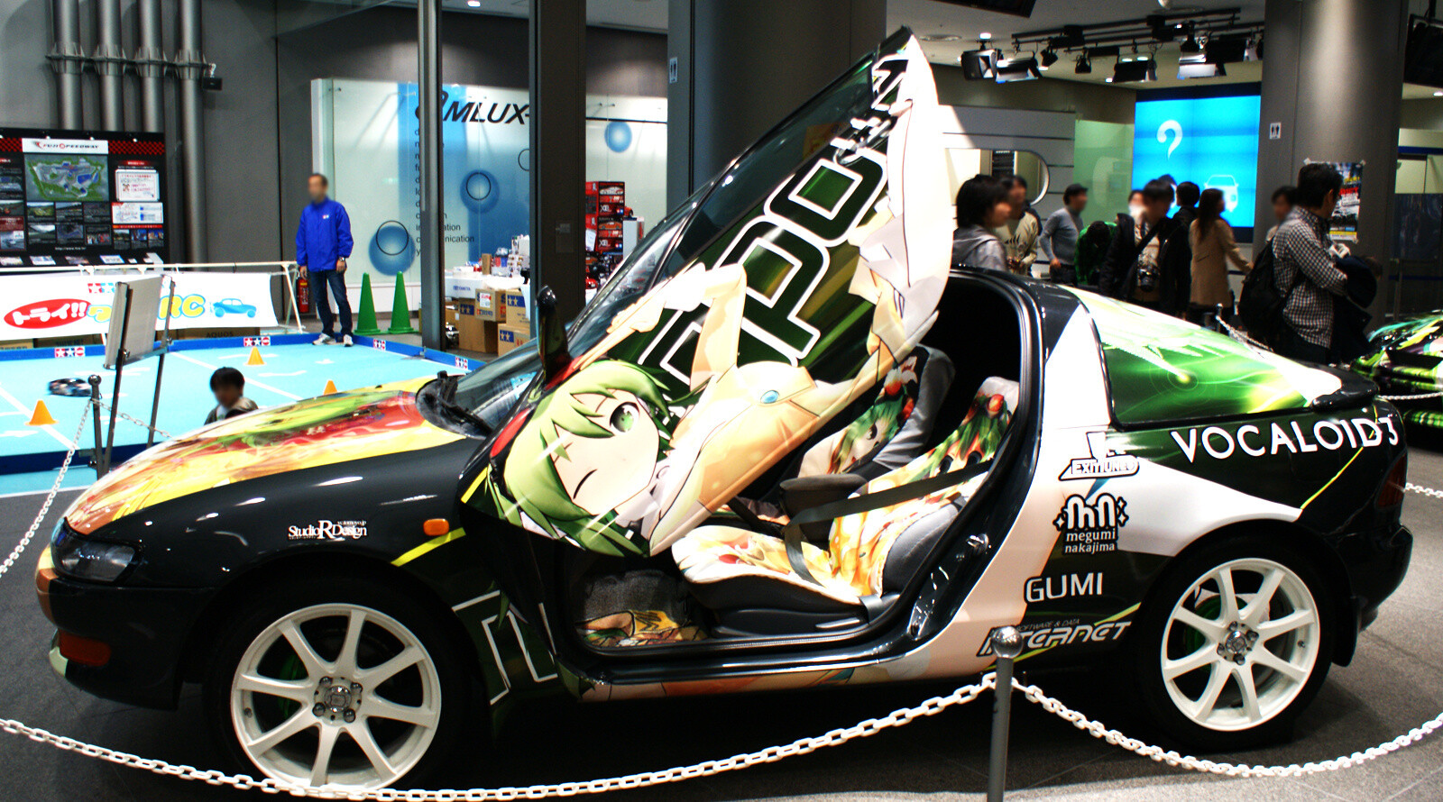 Toyota Amlux Tokyo Itasha Event Displays High Quality Itasha 2