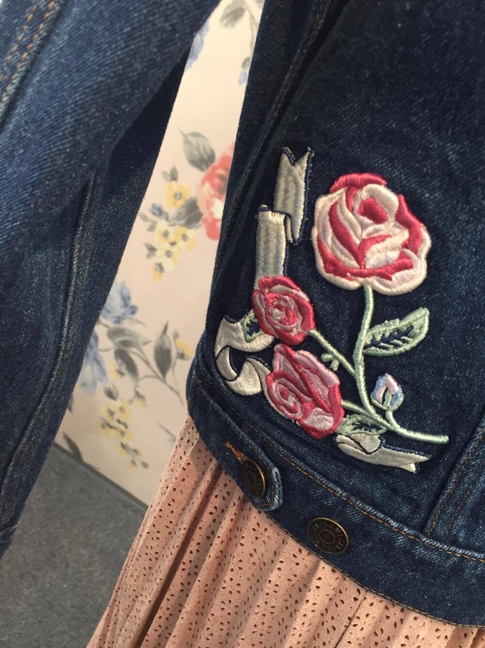 [J-Fashion] LIZ LISA Autumn 2016:  A Charming European Sisterhood 0