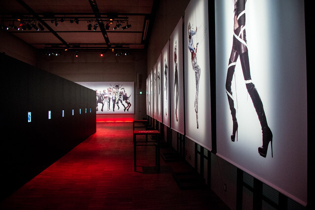 There is So Much *JoJo* Love, the Building Can’t Contain It! *JoJo* Photo Exhibition Being Held Now in Shiseido Ginza Building 2