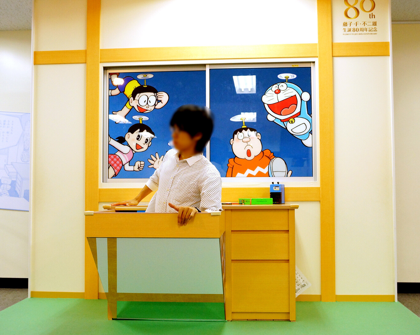 Fans can even enjoy Doraemon’s Time Machine. There is a mirror below the desk.  14