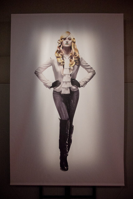 There is So Much *JoJo* Love, the Building Can’t Contain It! *JoJo* Photo Exhibition Being Held Now in Shiseido Ginza Building 10