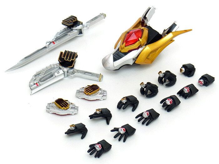 S.H.Figuarts Kamen Rider Wizard Flame Dragon Review 14