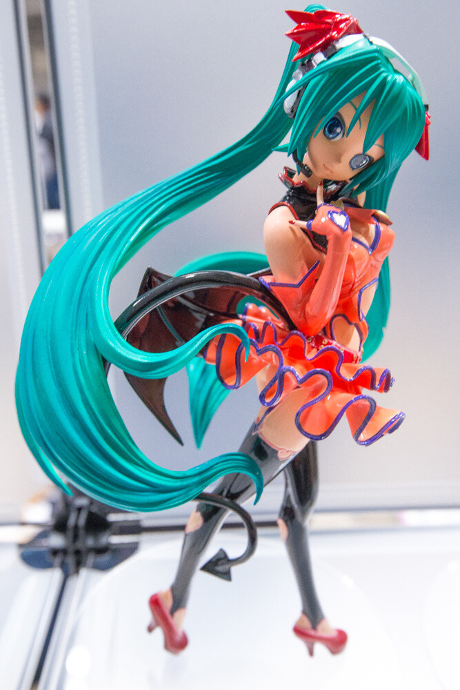 Looking Back at WonFes 2015 [Winter]! Part 2: Photo Collection of Cute and Sexy Figures! 53
