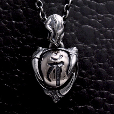 Kazuma Kiryu Necklace 3