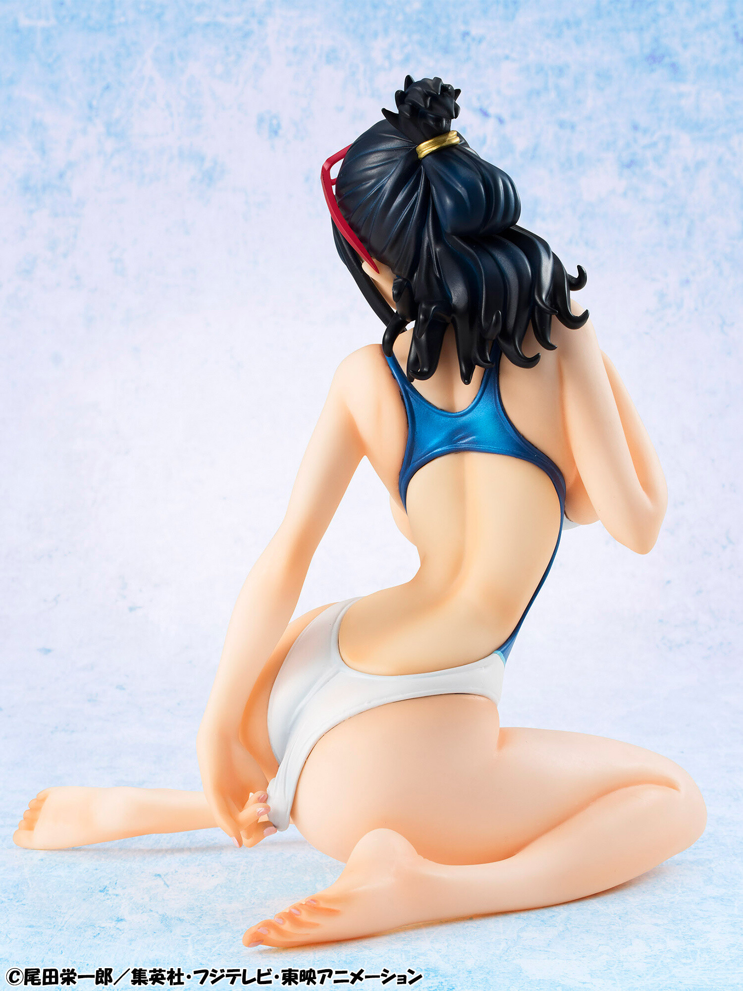 Nami and Tashigi Go to the Beach in One Piece Swimsuit Figures! 10