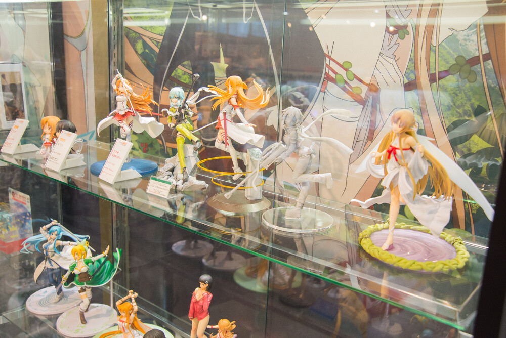 All kinds of figures are also on display 25