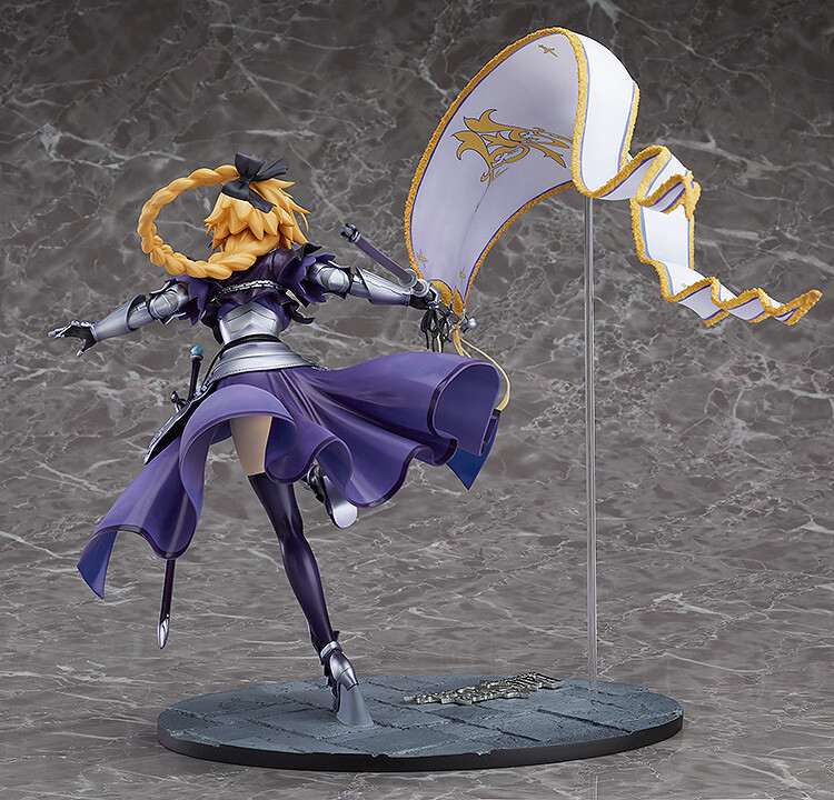 Jeanne Storms into Battle (and Our Hearts) with New Figure! 3