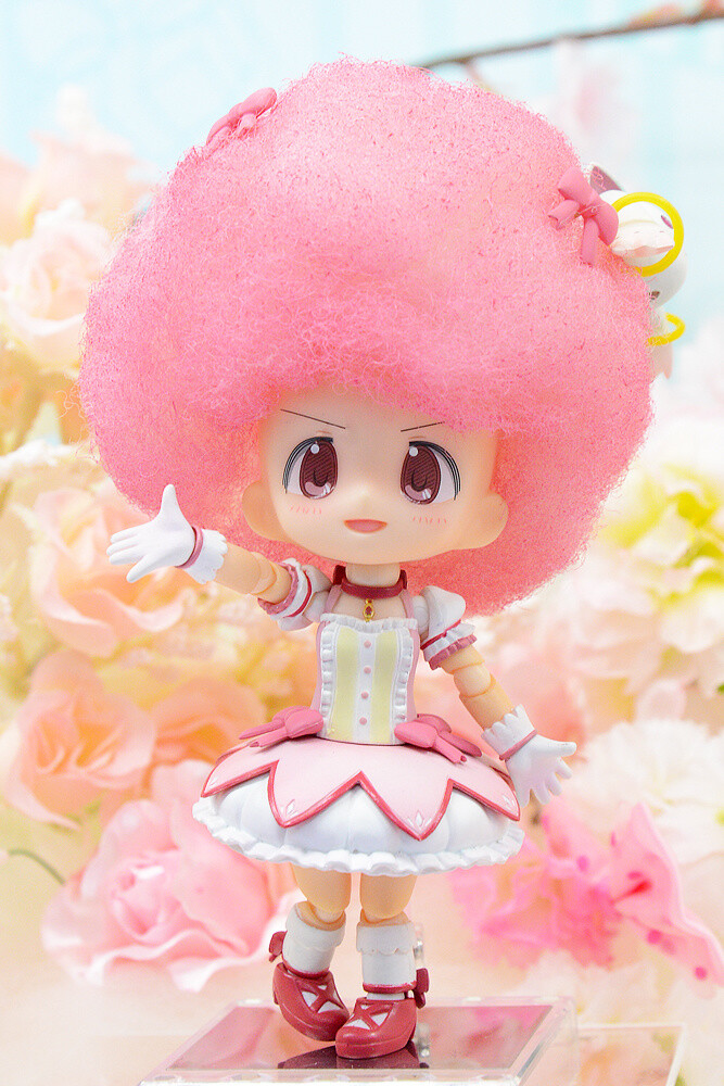 Looking Back at WonFes 2015 [Winter]! Part 2: Photo Collection of Cute and Sexy Figures! 308