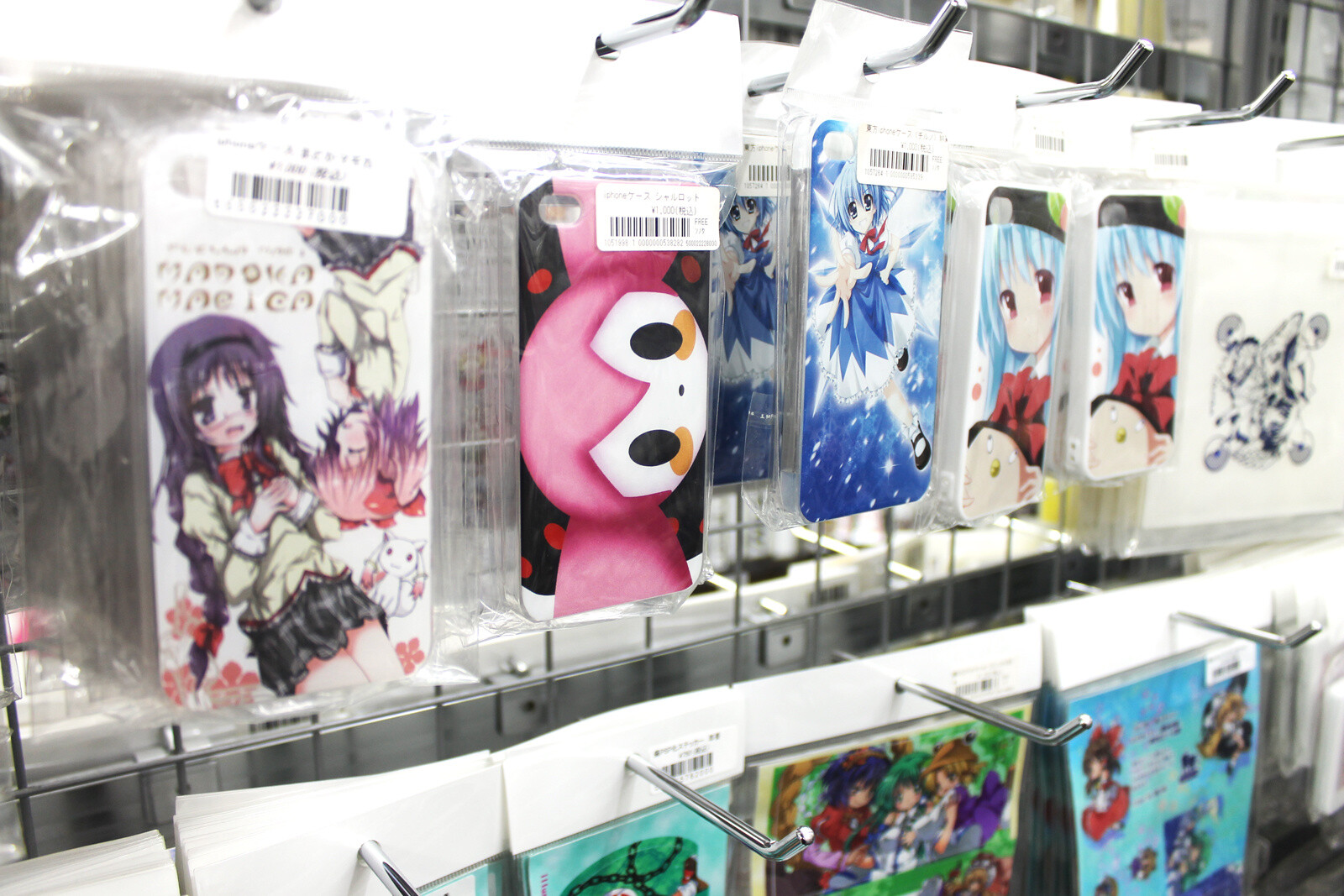 WhiteCanvas Akiba: A Doujinshi and Doujin Goods Specialty Shop in Akihabara 15