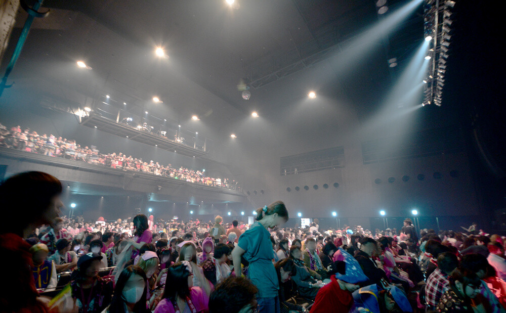 The cosplay attire of the fans made the venue quite colorful. 2