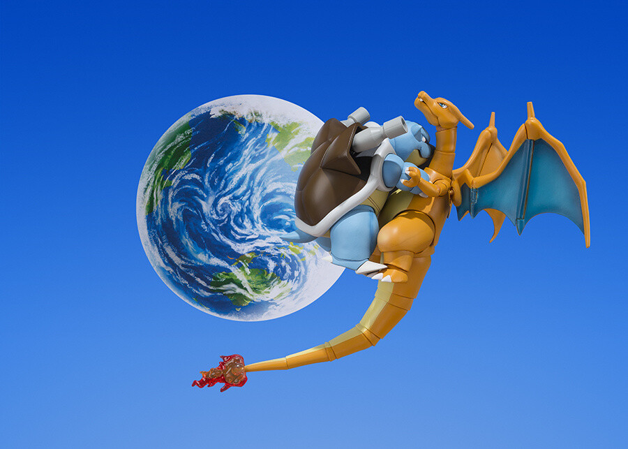 Charizard (Seismic Toss) (D-Arts Blastoise featured in image sold separately) ©Nintendo, Creatures Inc., GAME FREAK Inc., TV Tokyo Corp., ShoPro, JR Kikaku  ©Pokémon 2
