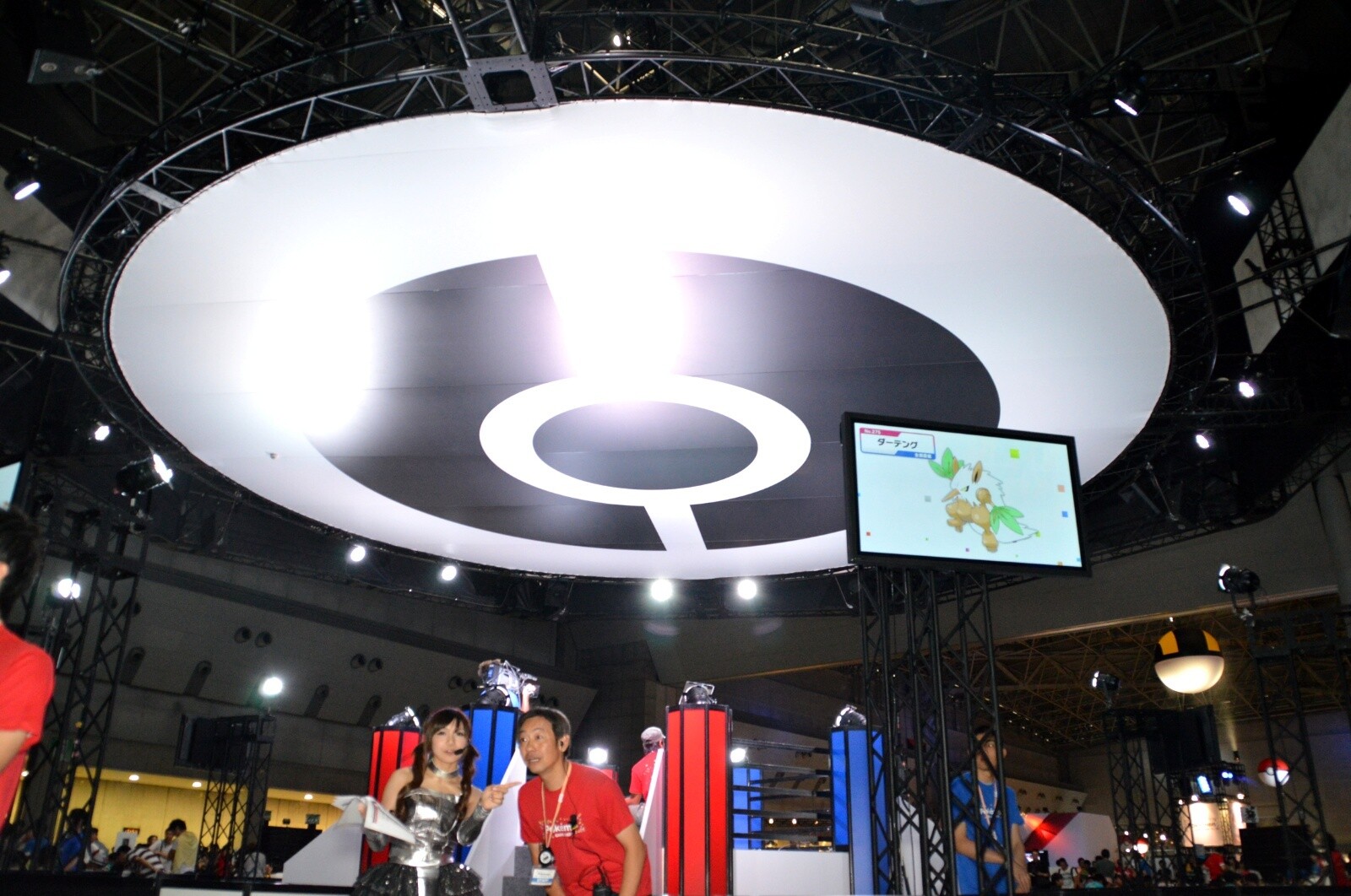 Pokémon Game Show Offers World’s First “Pokémon X and Y” Demo Featuring Pokémon-Amie and Mega Evolution Gameplay! 17