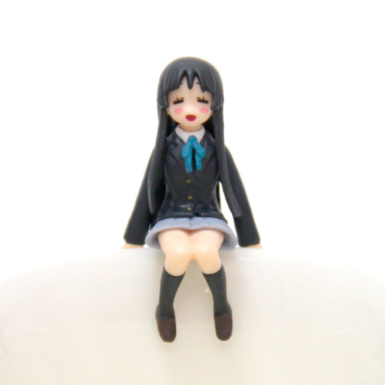 *K-On!* Members Become “Cup no Fuchiko” Accessories! 2