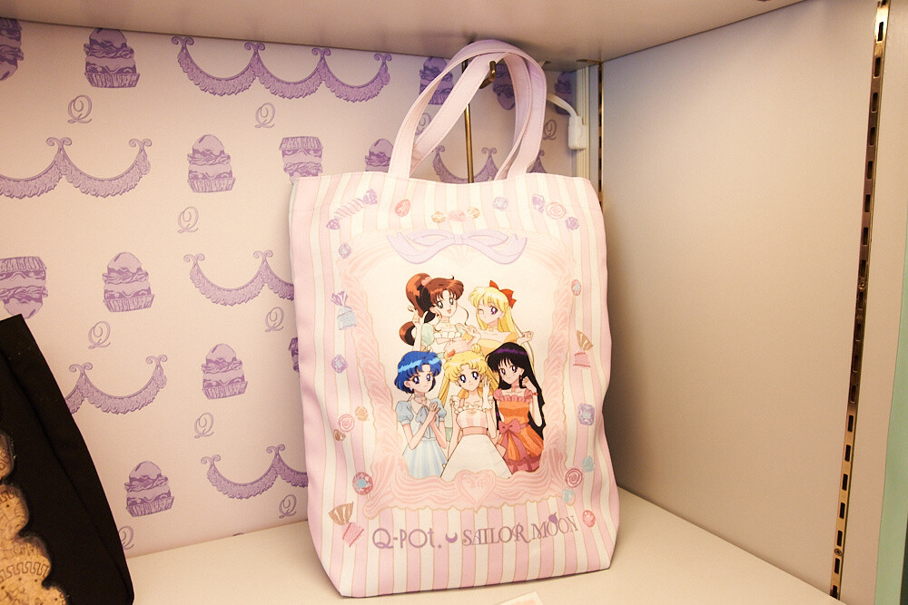 Spend A Day With Pretty Guardians at Incredible Q-pot CAFE. x Sailor Moon Collab! 15