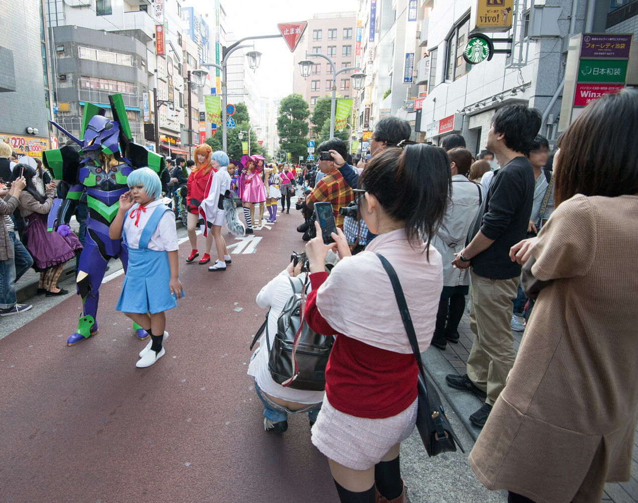 Cosplay Parade Brings Excitement to Ikebukuro! 8